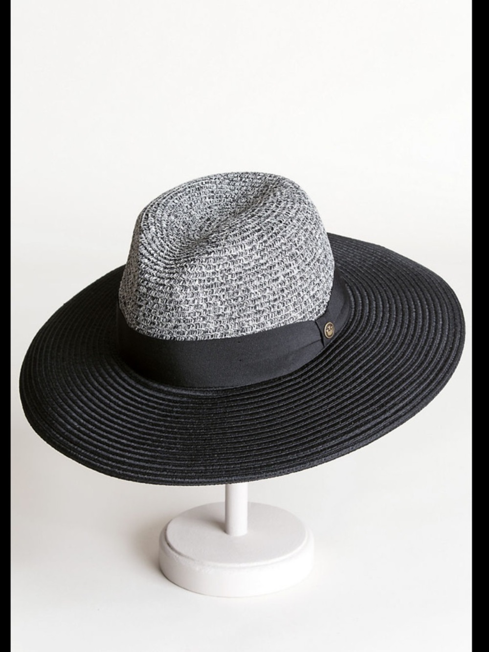 Goorin Bros Mamacita Two-Tone Black and Gray Straw hat Large